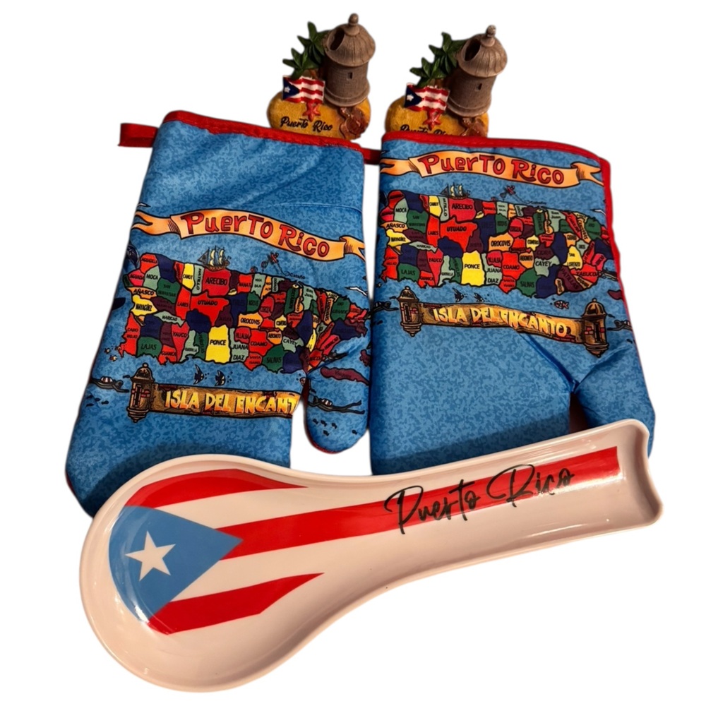🔵 3/ $15 - Puerto Rico Themed Kitchen Set